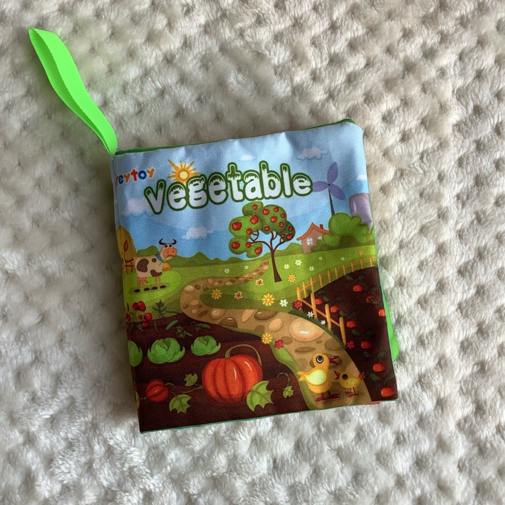Vegetable Soft Infant Learning Book Sensory Toy